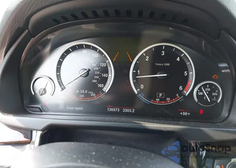 2015 BMW X5 xDrive35D from USA, damaged, VIN 5UXKS4C5XF0N07027